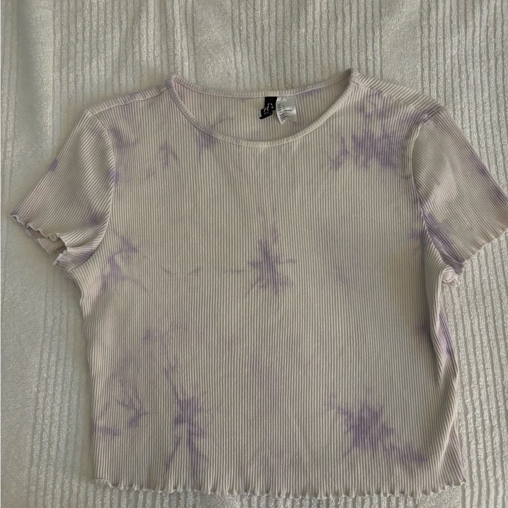 Divided White and Purple Fitted Crop T-Shirt with Ruffle Hem